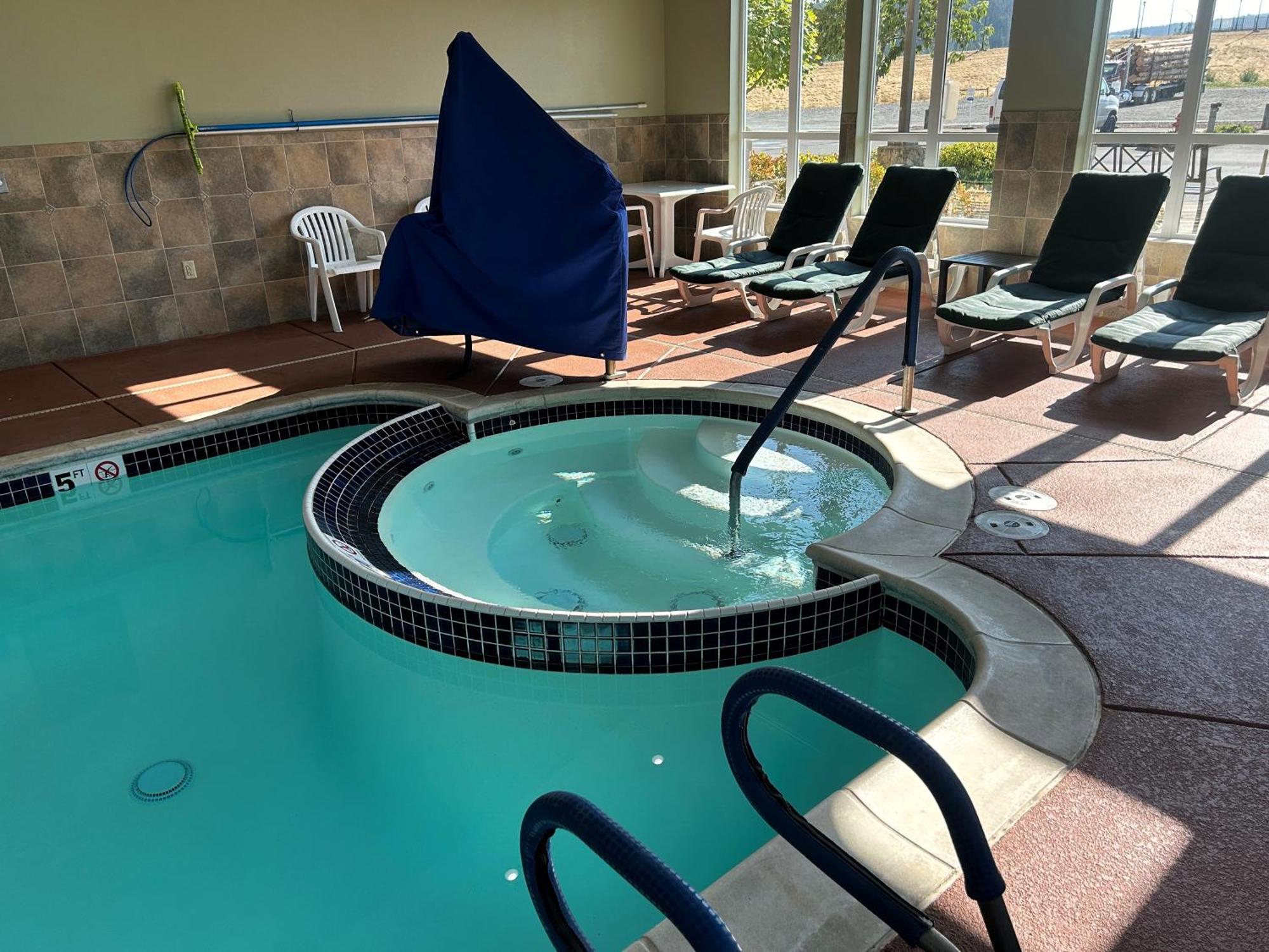 Hotel Comfort & 3*
