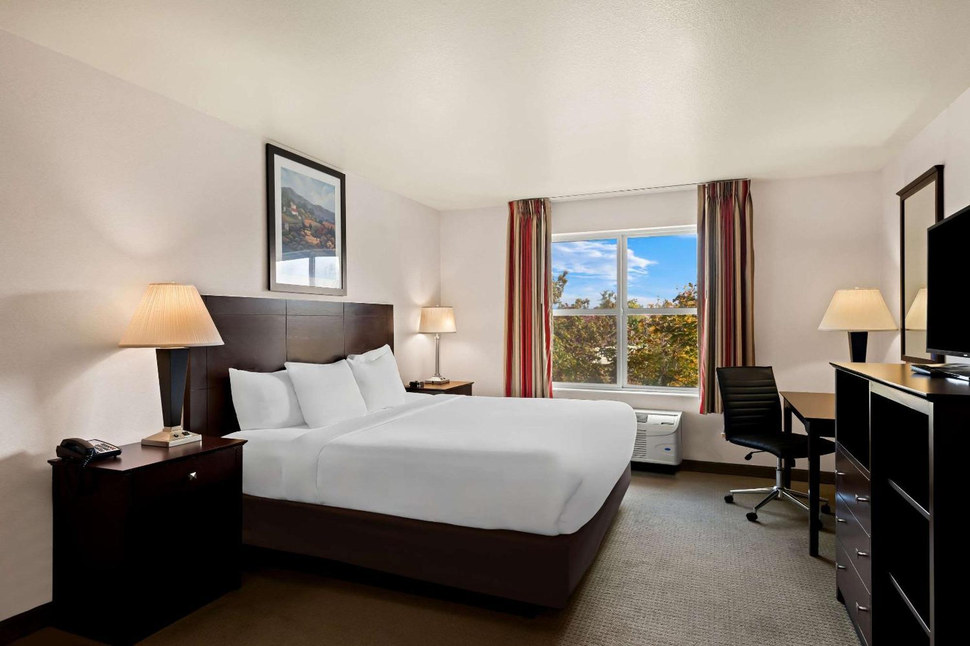 Comfort & 3* Creswell